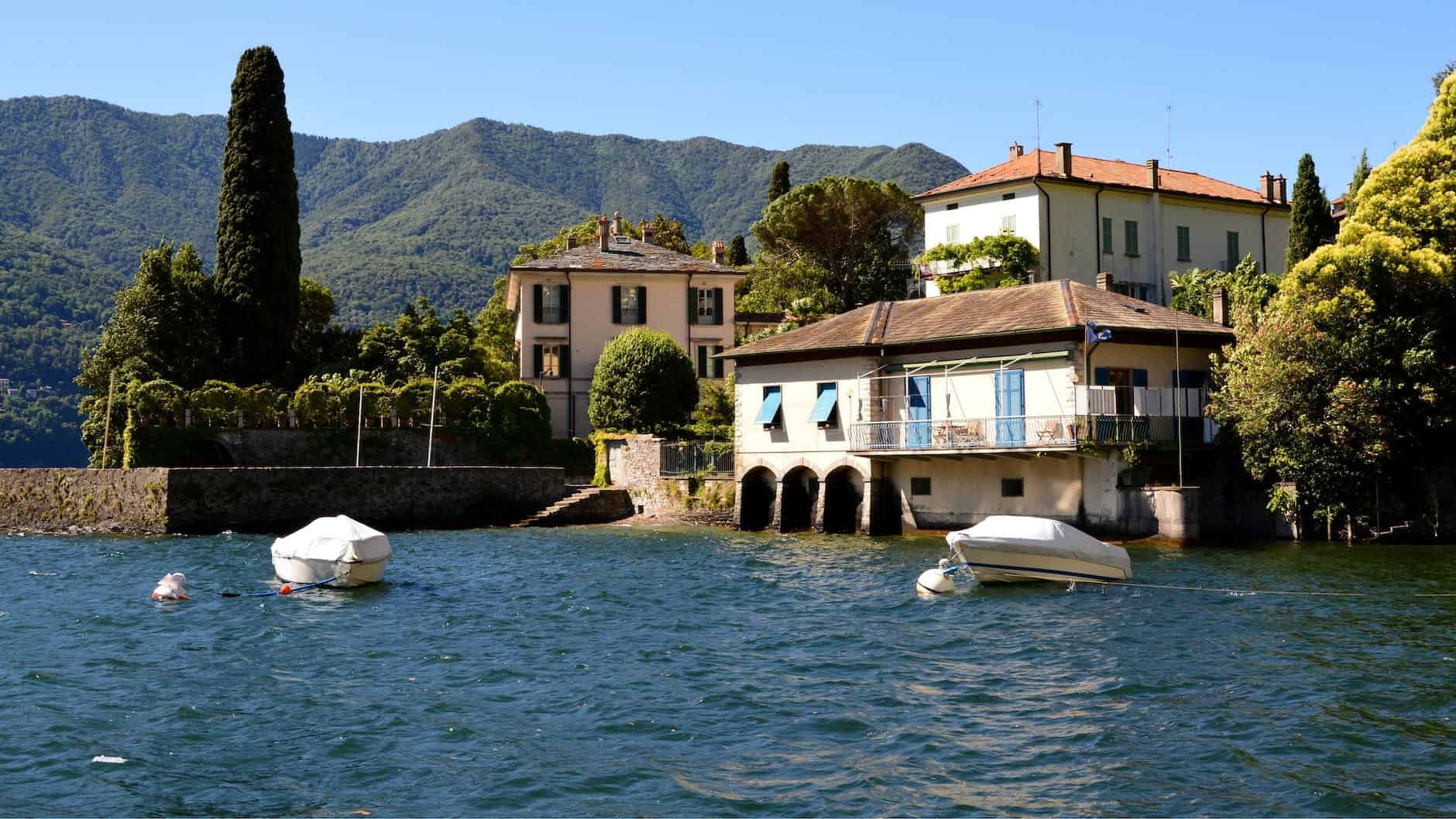 holiday villa on the lake